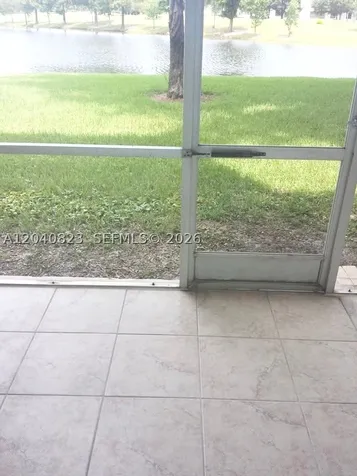 9235 Lagoon Place Davie FL 33324