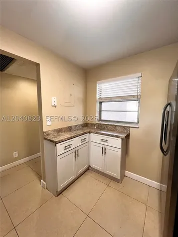 9235 Lagoon Place Davie FL 33324
