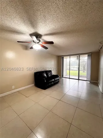 9235 Lagoon Place Davie FL 33324
