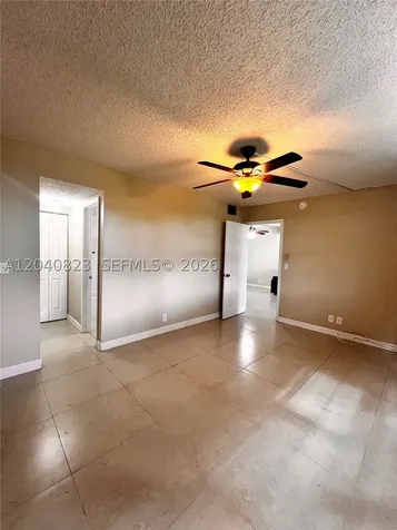 9235 Lagoon Place Davie FL 33324