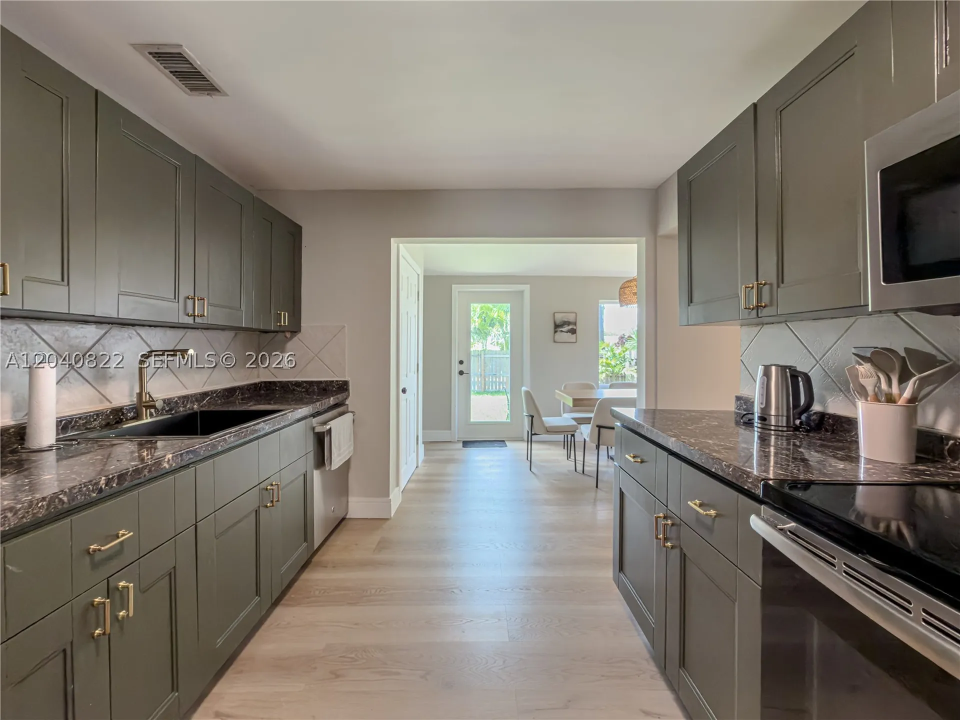 1813 SW 10th Street Fort Lauderdale FL 33312