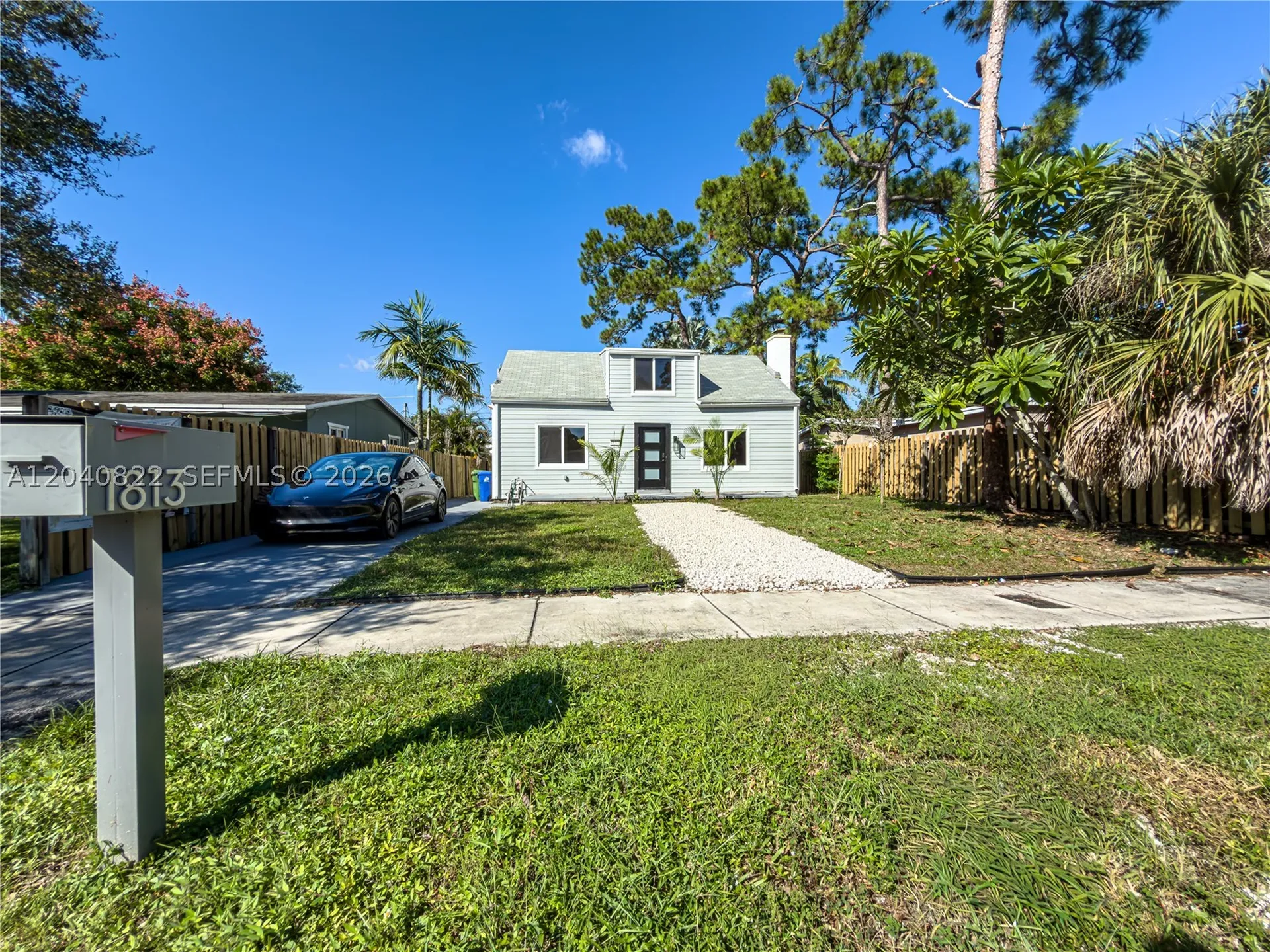 1813 SW 10th Street Fort Lauderdale FL 33312