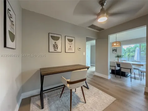 1813 SW 10th Street Fort Lauderdale FL 33312