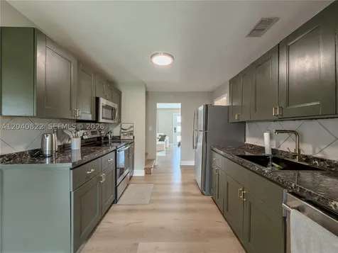 1813 SW 10th Street Fort Lauderdale FL 33312
