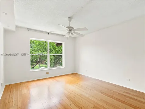 3740 Inverrary Drive Lauderhill FL 33319
