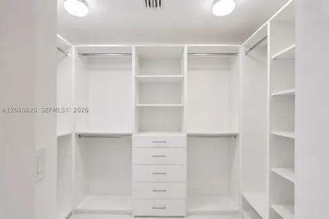 650 NE 32nd Street Miami FL 33137
