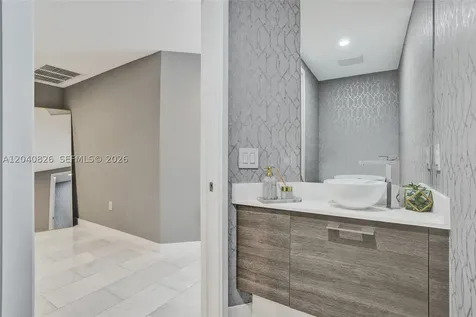 650 NE 32nd Street Miami FL 33137
