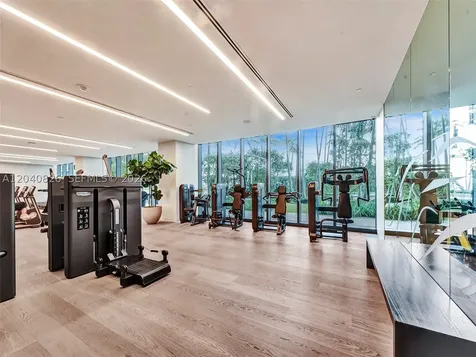 650 NE 32nd Street Miami FL 33137