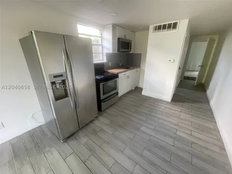1865 NW 16th Street Miami FL 33125
