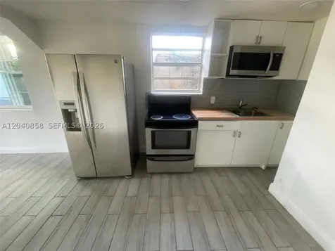 1865 NW 16th Street Miami FL 33125