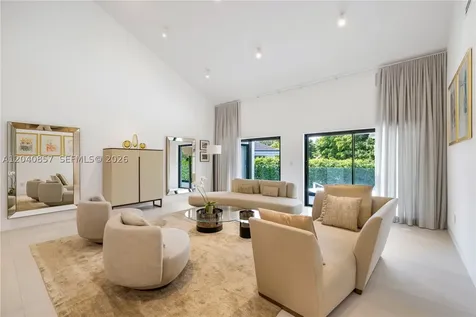 7180 E Lago Drive Coral Gables FL 33143