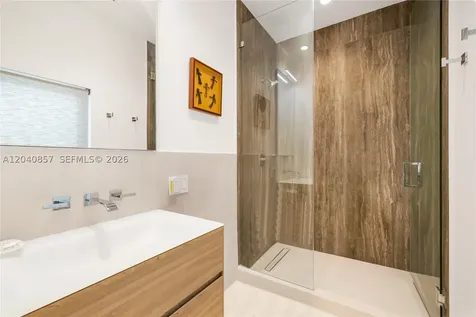7180 E Lago Drive Coral Gables FL 33143