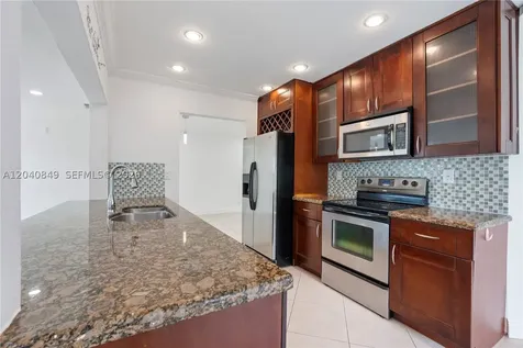 5160 SW 8th Street Margate FL 33068