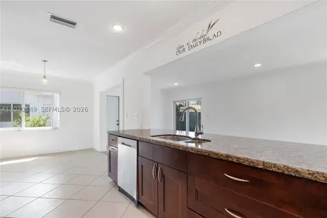5160 SW 8th Street Margate FL 33068