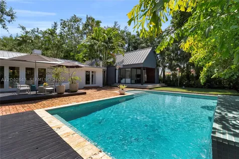7420 SW 53rd Place Miami FL 33143
