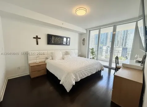 801 Brickell Key Boulevard Miami FL 33131