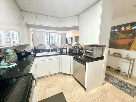 801 Brickell Key Boulevard Miami FL 33131