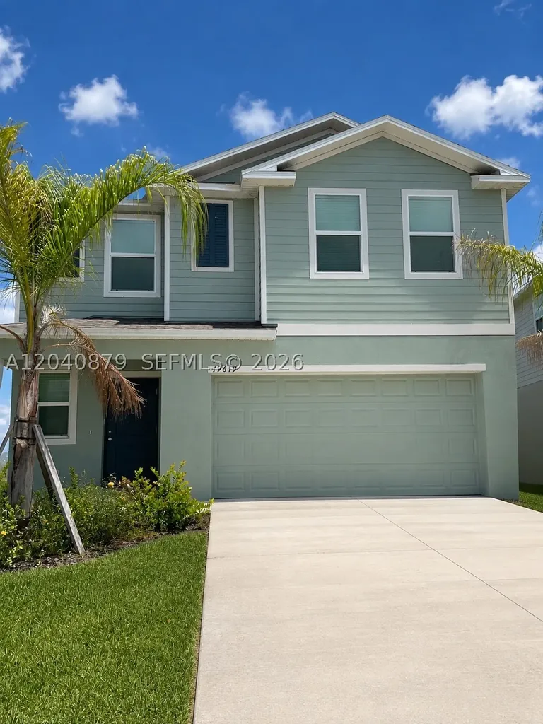 19619 Fairhill Court Lehigh Acres FL 33974