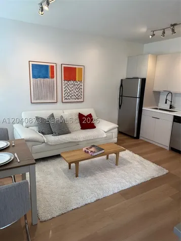 611 11th Street Miami Beach FL 33139