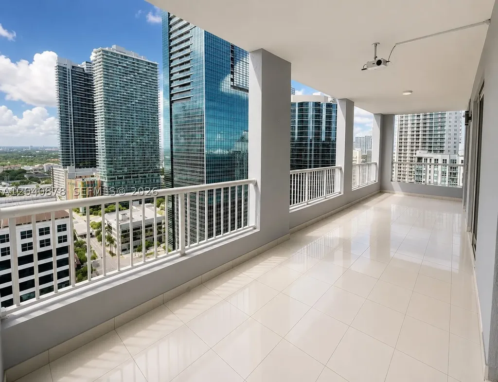 170 SE 14th Street Miami FL 33131