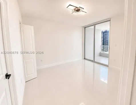 170 SE 14th Street Miami FL 33131