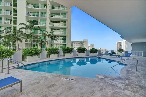 170 SE 14th Street Miami FL 33131