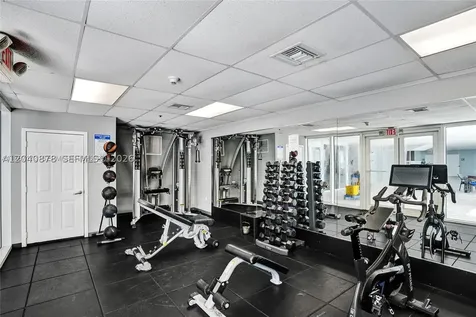 170 SE 14th Street Miami FL 33131