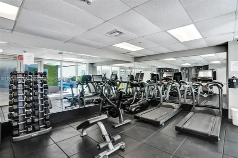 170 SE 14th Street Miami FL 33131