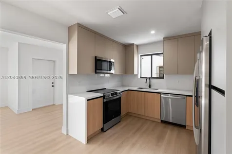 31 W 64th Street Hialeah FL 33012