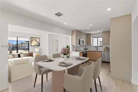 31 W 64th Street Hialeah FL 33012
