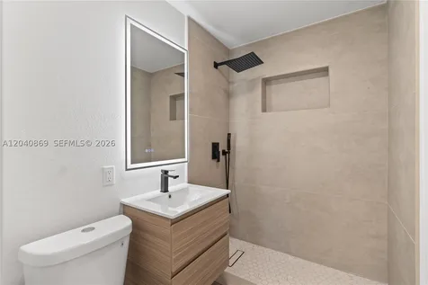 31 W 64th Street Hialeah FL 33012