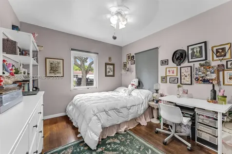 1851 SW 21st Terrace Miami FL 33145