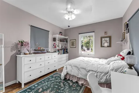 1851 SW 21st Terrace Miami FL 33145