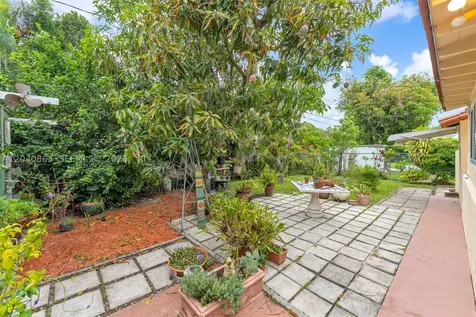 1851 SW 21st Terrace Miami FL 33145