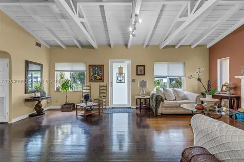 1851 SW 21st Terrace Miami FL 33145