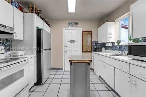 1851 SW 21st Terrace Miami FL 33145