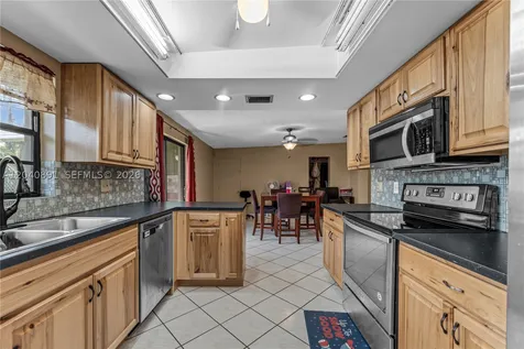 6860 SW 18th Street Miami FL 33155