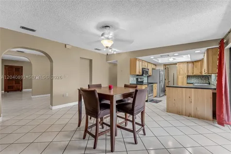 6860 SW 18th Street Miami FL 33155