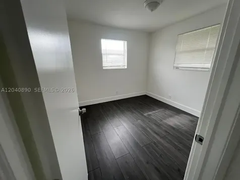 3251 SW 56th Avenue West Park FL 33023