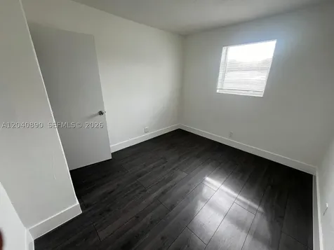 3251 SW 56th Avenue West Park FL 33023
