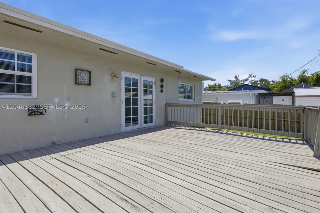 816 Johnson Street Hollywood FL 33019