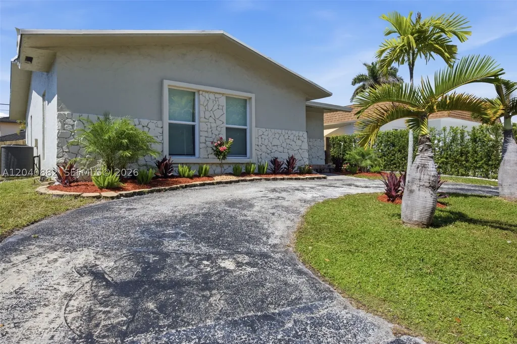 816 Johnson Street Hollywood FL 33019