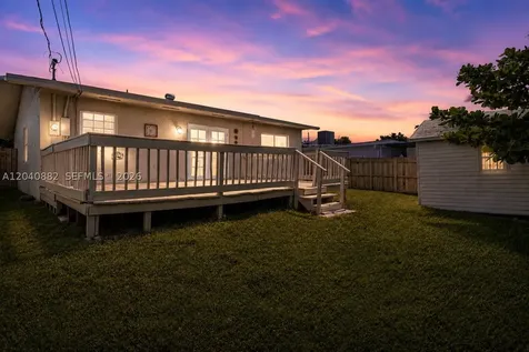 816 Johnson Street Hollywood FL 33019