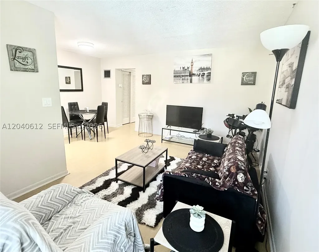 2145 Pierce Street Hollywood FL 33020