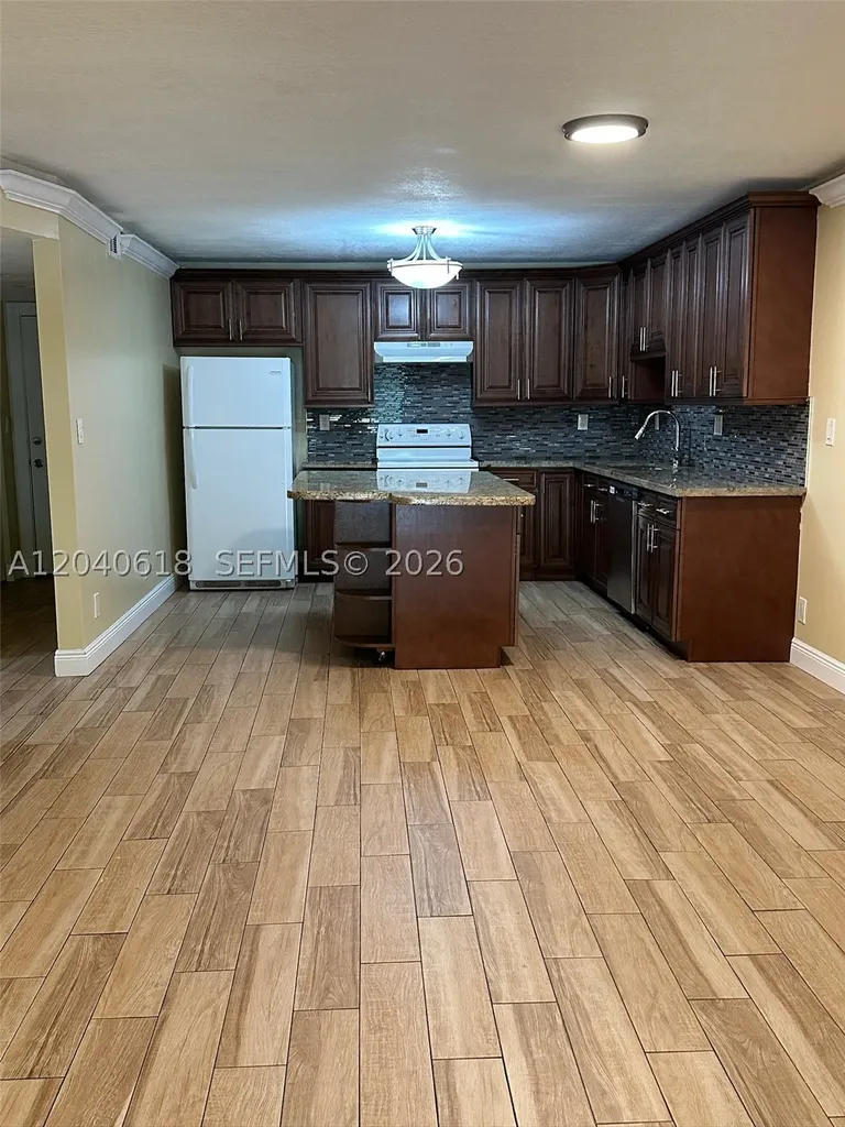 4114 NW 88th Avenue Coral Springs FL 33065