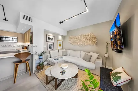 1621 Bay Road Miami Beach FL 33139