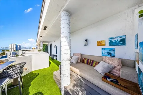 1621 Bay Road Miami Beach FL 33139