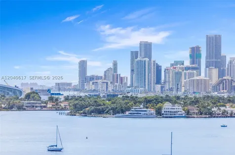 1621 Bay Road Miami Beach FL 33139