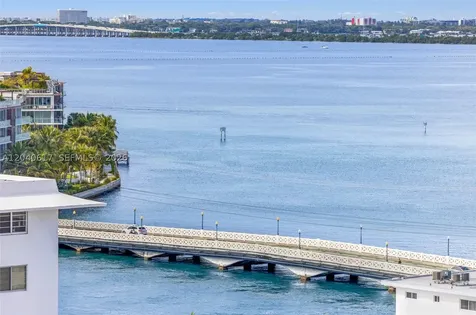 1621 Bay Road Miami Beach FL 33139