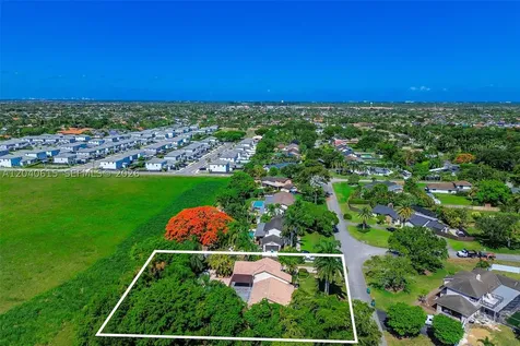 14941 SW 164th Terrace Miami FL 33187